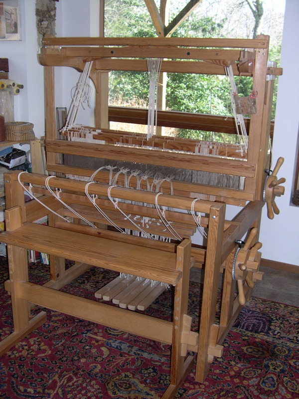 Adaptive Loom Knitting: Using a Stand with Clampable Loom